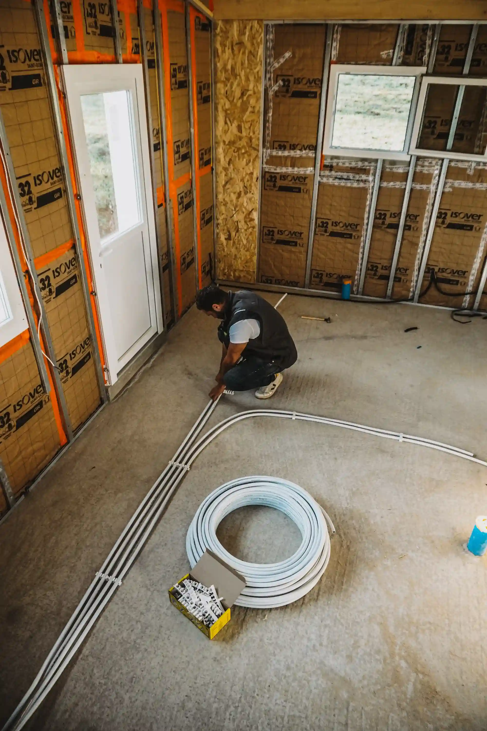 Electricians / Plumbers