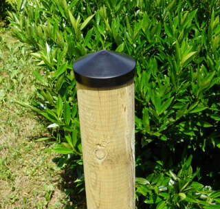 Capuchon pour poteau rond en situation