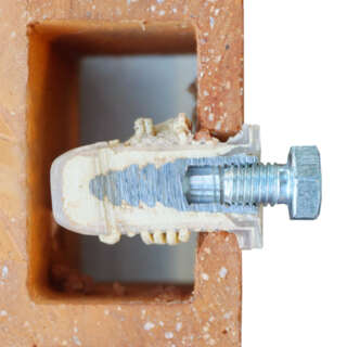 INSERT TARAUDÉ vue en coupe