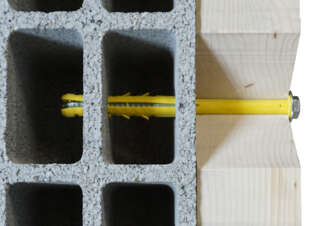 CHEVILLE MENUISERIE vue en coupe