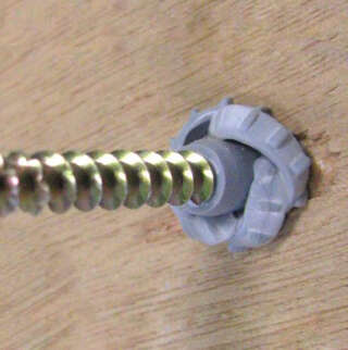 CHEVILLE ROX nœud dans les matériaux creux