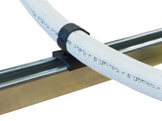 collier-twist-clip-pour-rail-o20-vue-en-situation