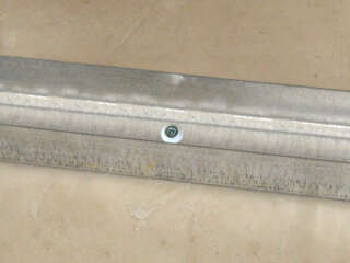 CHEVILLE CORNIÈRE DE RIVE en situation