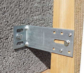 Équerre de bardage galvanisée en situation