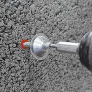 Pose avec cheville, tous matériaux