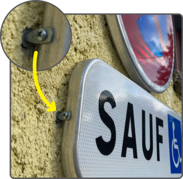 FIXATION PANNEAU SIGNALÉTIQUE en situation