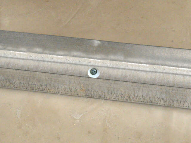 CHEVILLE CORNIÈRE DE RIVE en situation